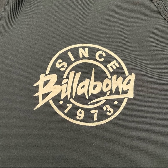 Billabong Black Long Sleeve Rash Guard Swim Top Half Zip Logo - Picture 3 of 5